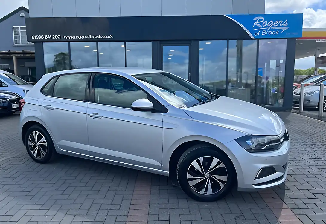 Used 2020 Volkswagen Polo Se Reflex Silver - Front View