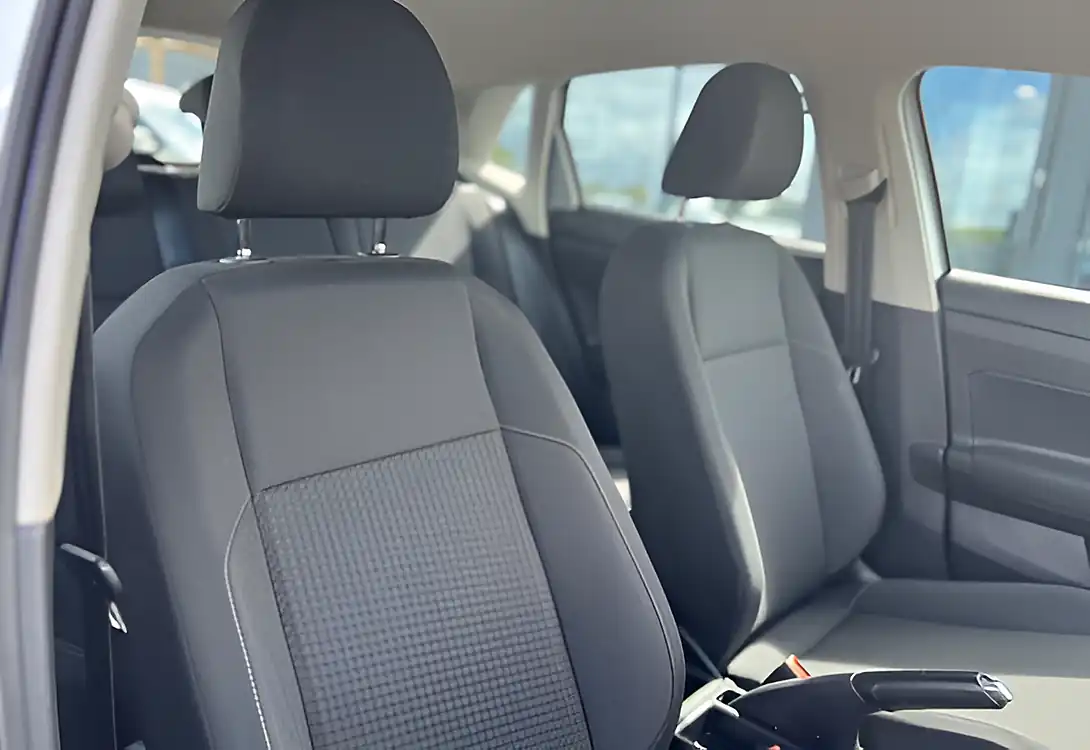 Used 2020 Volkswagen Polo Se Reflex Silver - Interior and Exterior details 14