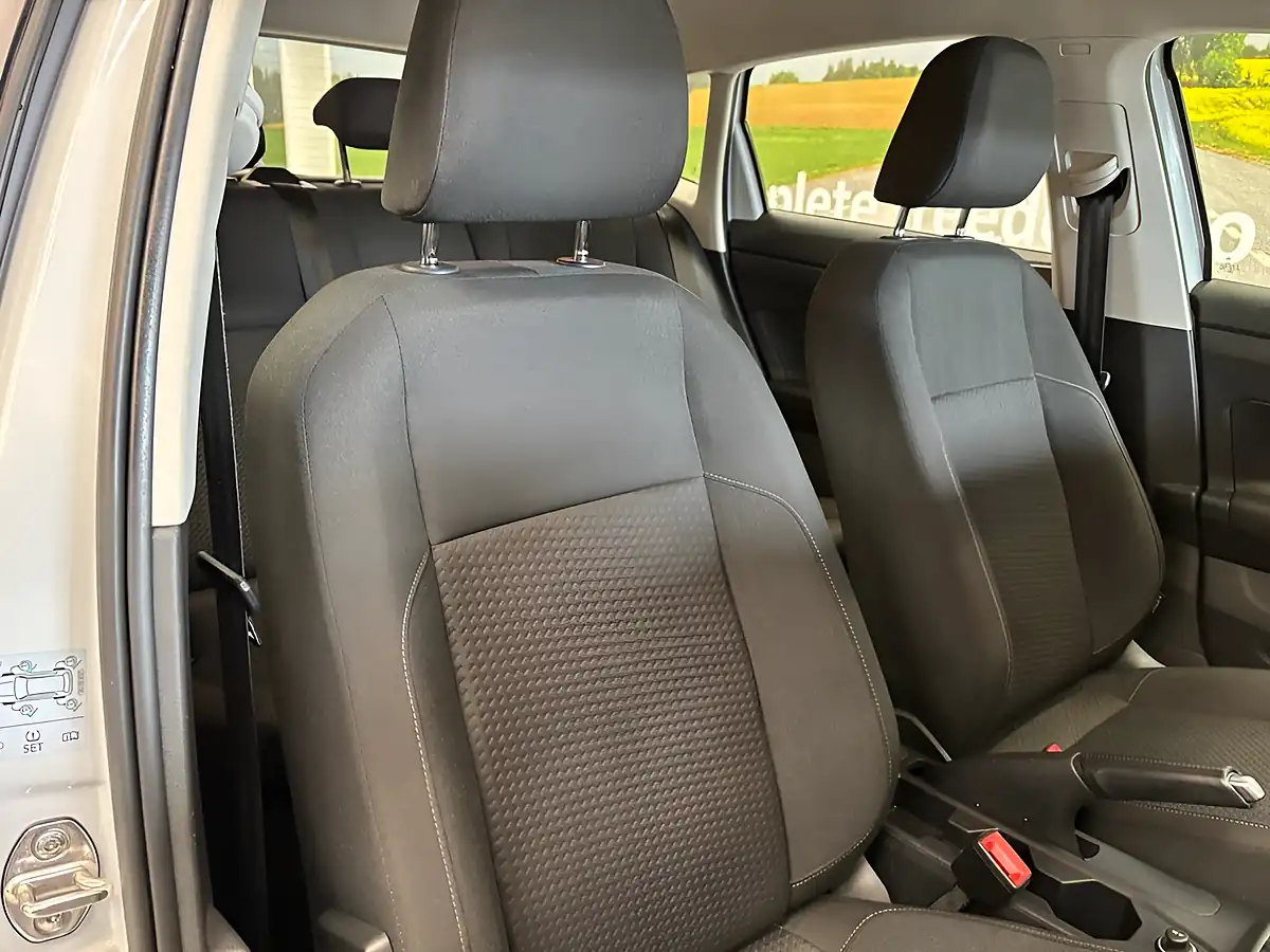 Used 2020 Volkswagen Polo Se Silver - Interior and Exterior details 15