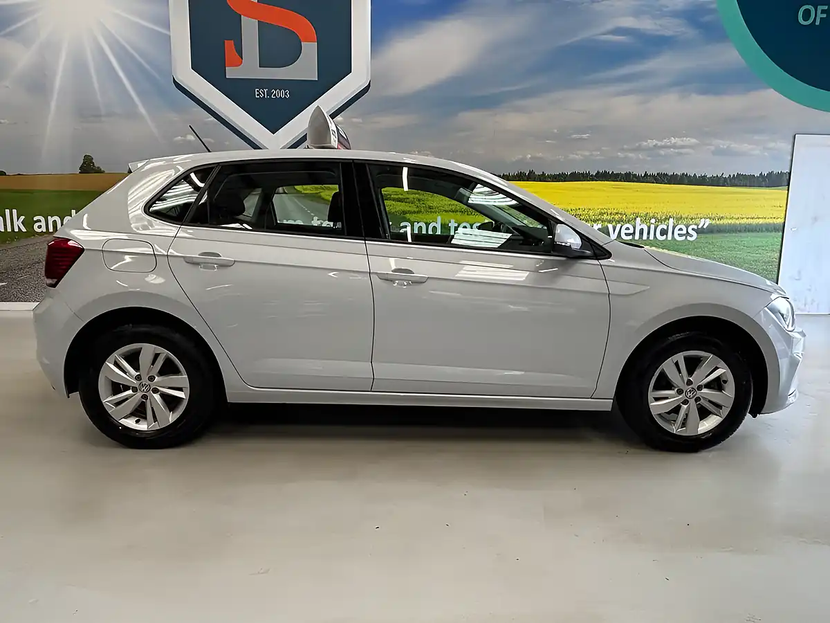 Used 2020 Volkswagen Polo Se Silver - Interior and Exterior details 4