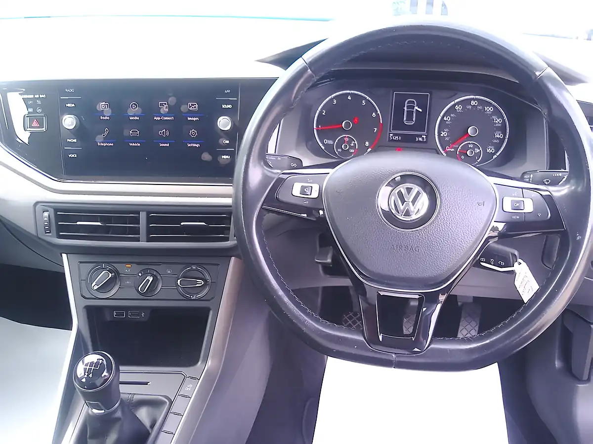 Used 2020 Volkswagen Polo Se Silver - Interior and Exterior details 11