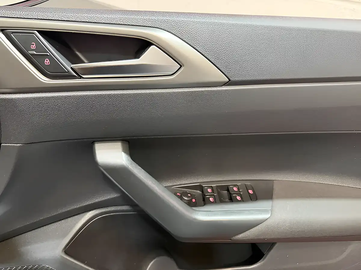 Used 2020 Volkswagen Polo Se White - Interior and Exterior details 14