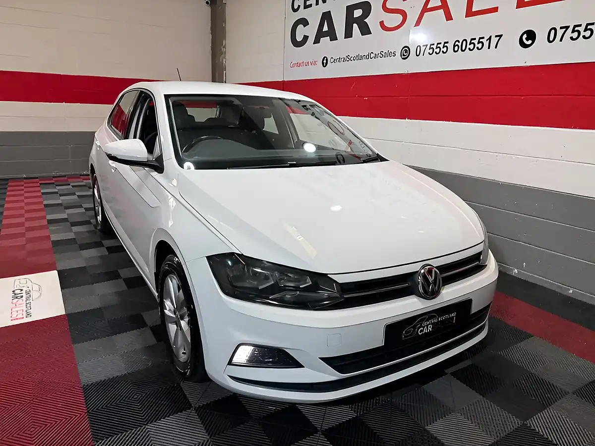 Used 2020 Volkswagen Polo Se White - Interior and Exterior details 5