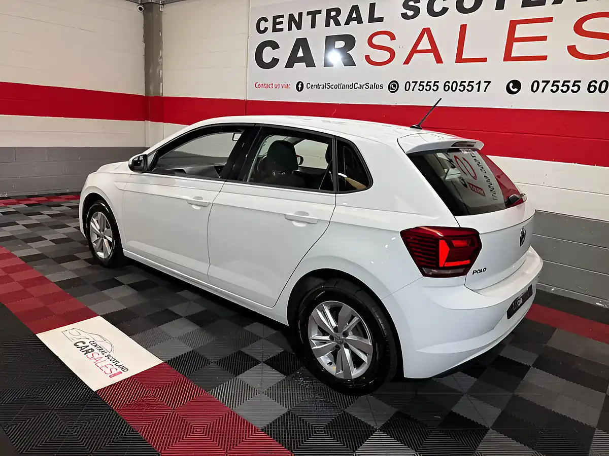 Used 2020 Volkswagen Polo Se White - Interior and Exterior details 9