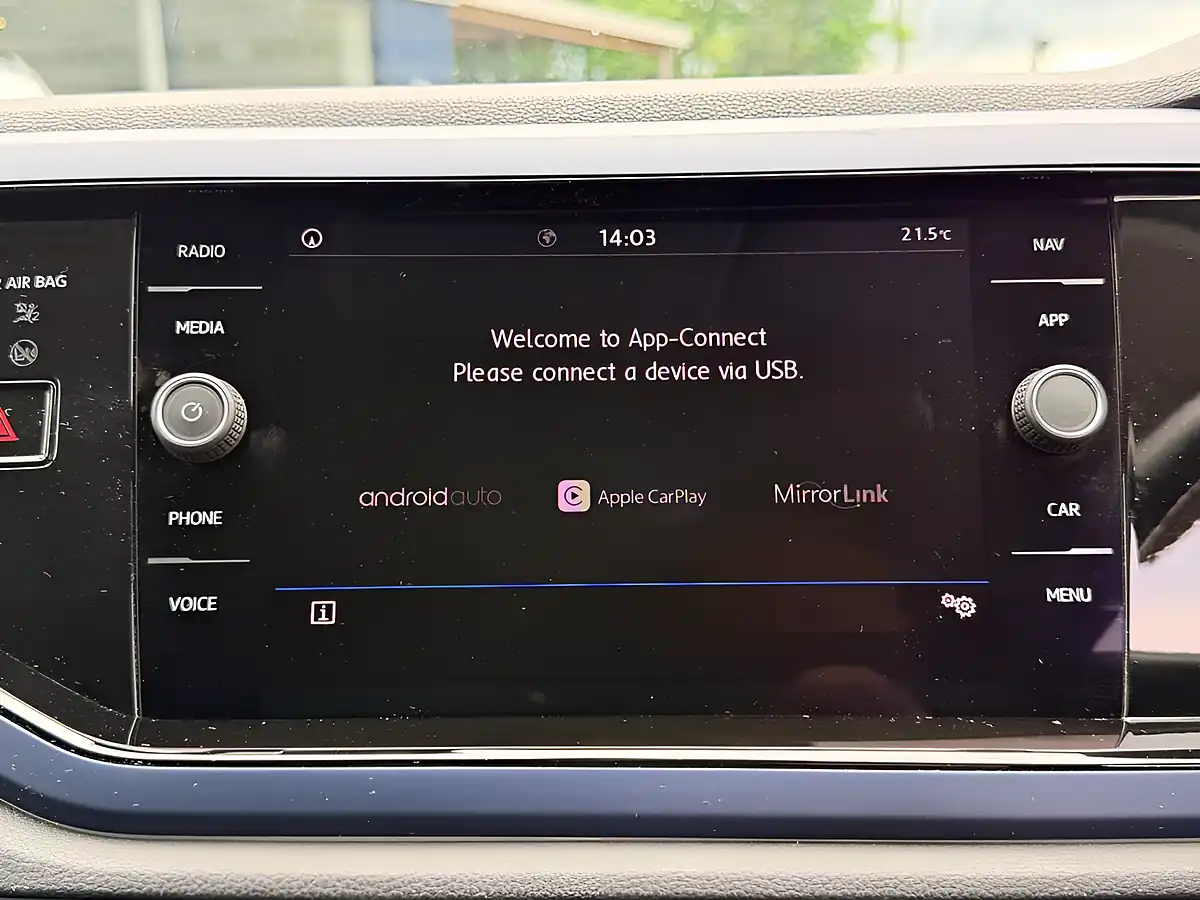 Used 2020 Volkswagen Polo United Atlantic Blue - Interior and Exterior details 11