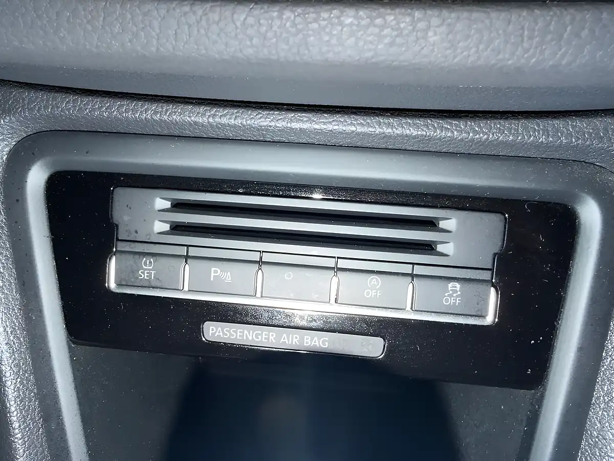 Used 2020 Volkswagen Sharan Se Nav Blue - Interior and Exterior details 18