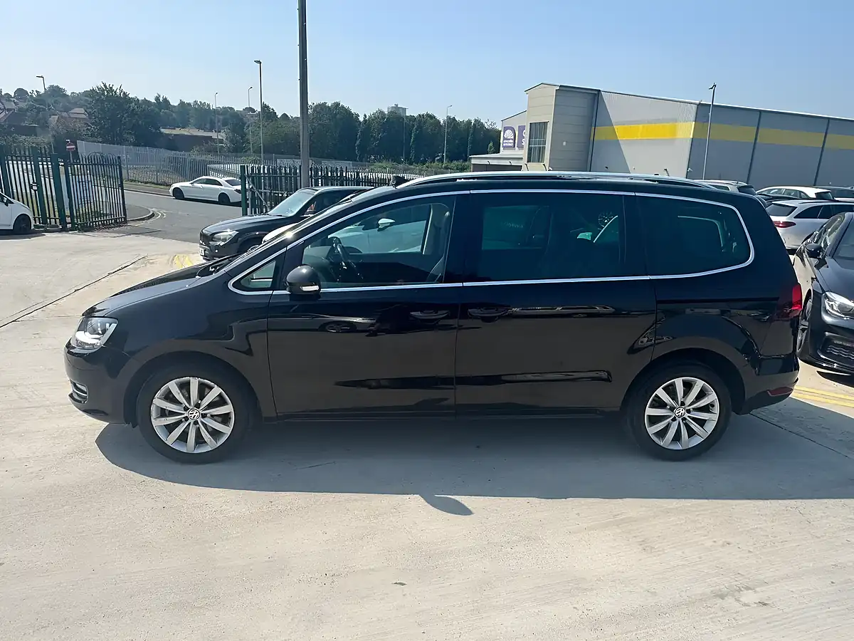 Used 2020 Volkswagen Sharan Sel Black - Interior and Exterior details 8