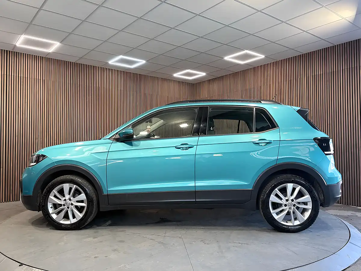 Used 2020 Volkswagen T-Cross Se Blue - Interior and Exterior details 6