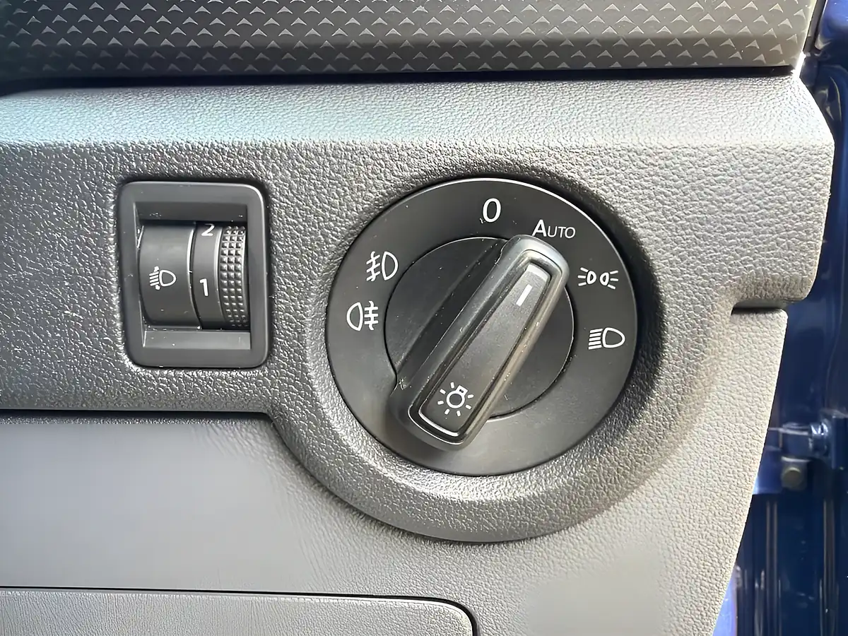 Used 2020 Volkswagen T-Cross Se Blue - Interior and Exterior details 16