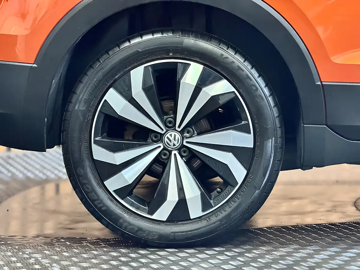 Used 2020 Volkswagen T-Cross Se Energetic Orange - Interior and Exterior details 9