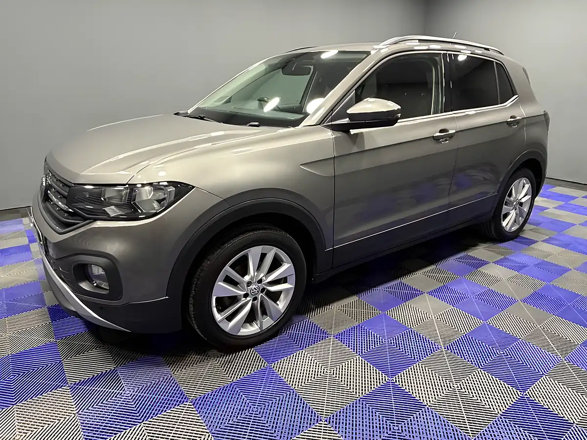 Used 2020 Volkswagen T-Cross Se Limestone Grey - Interior and Exterior details 5