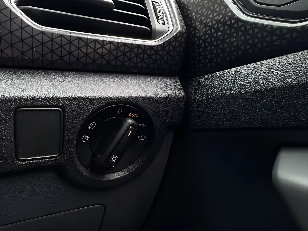 Used 2020 Volkswagen T-Cross Sel Blue - Interior and Exterior details 9