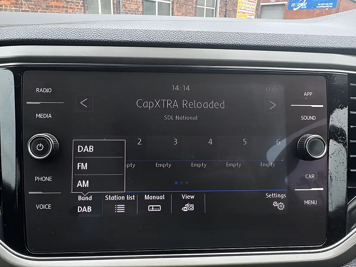 Used 2020 Volkswagen T-Roc Design Blue - Interior and Exterior details 14
