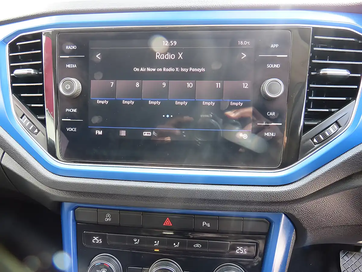Used 2020 Volkswagen T-Roc Design Blue - Interior and Exterior details 12