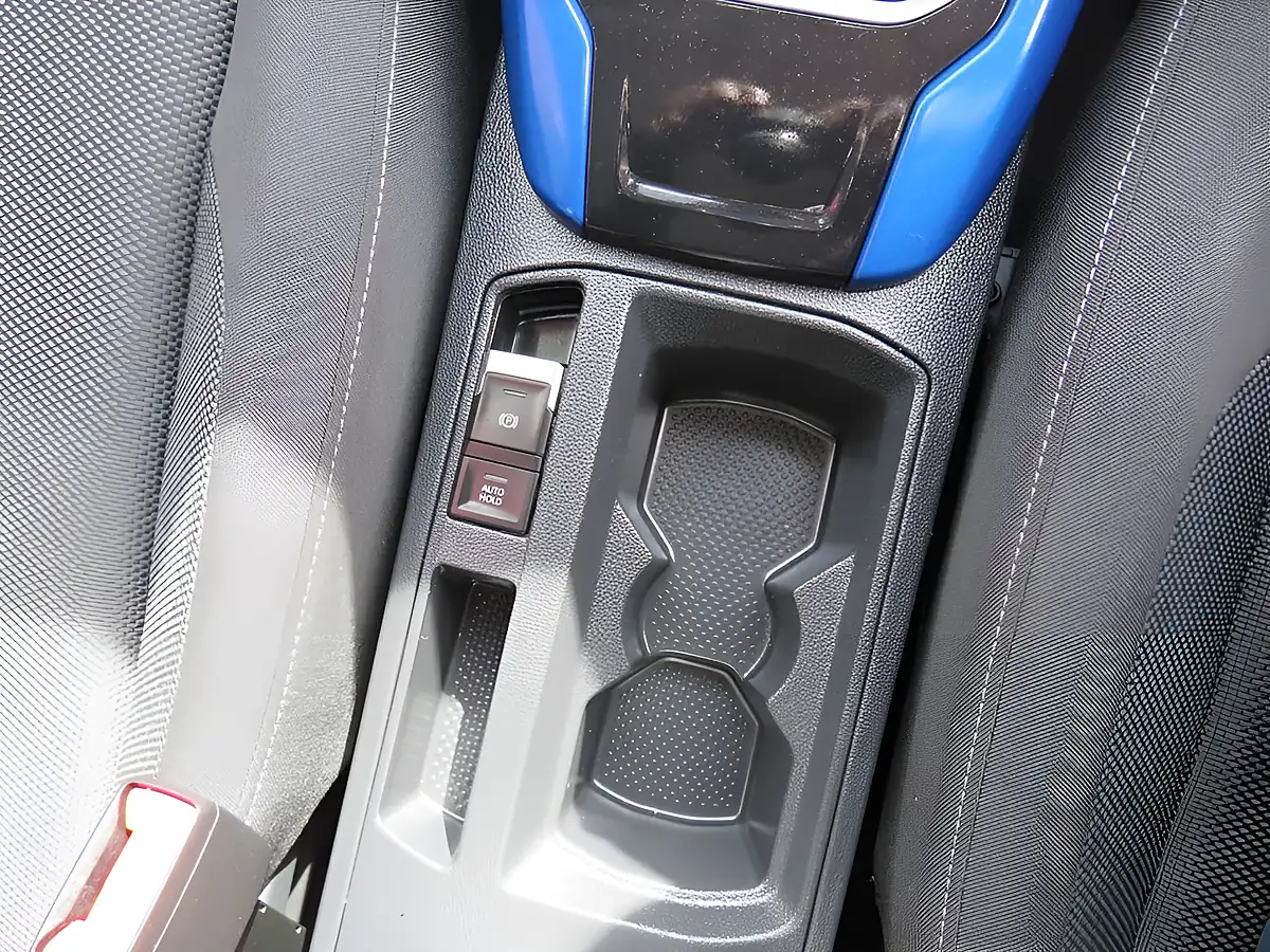 Used 2020 Volkswagen T-Roc Design Blue - Interior and Exterior details 15