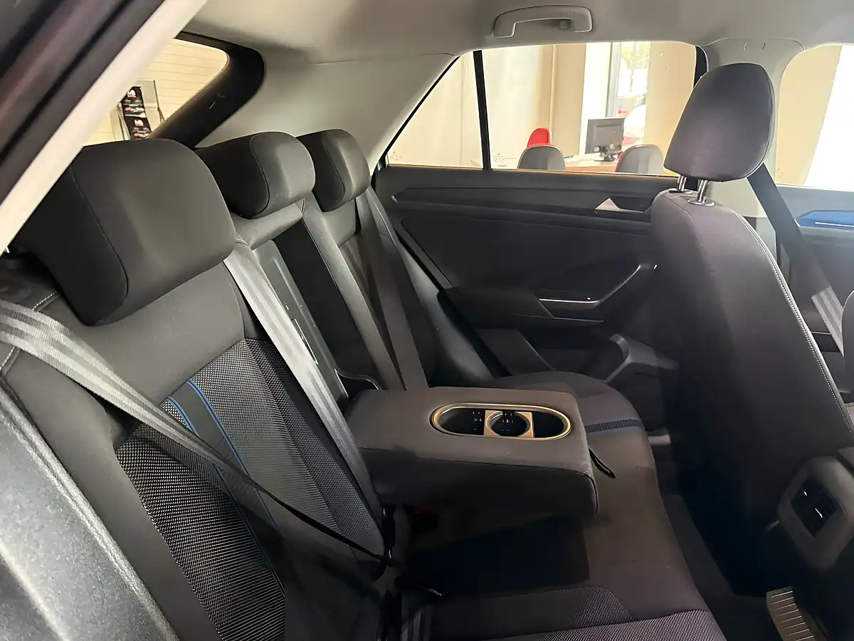 Used 2020 Volkswagen T-Roc Design Grey - Interior and Exterior details 12