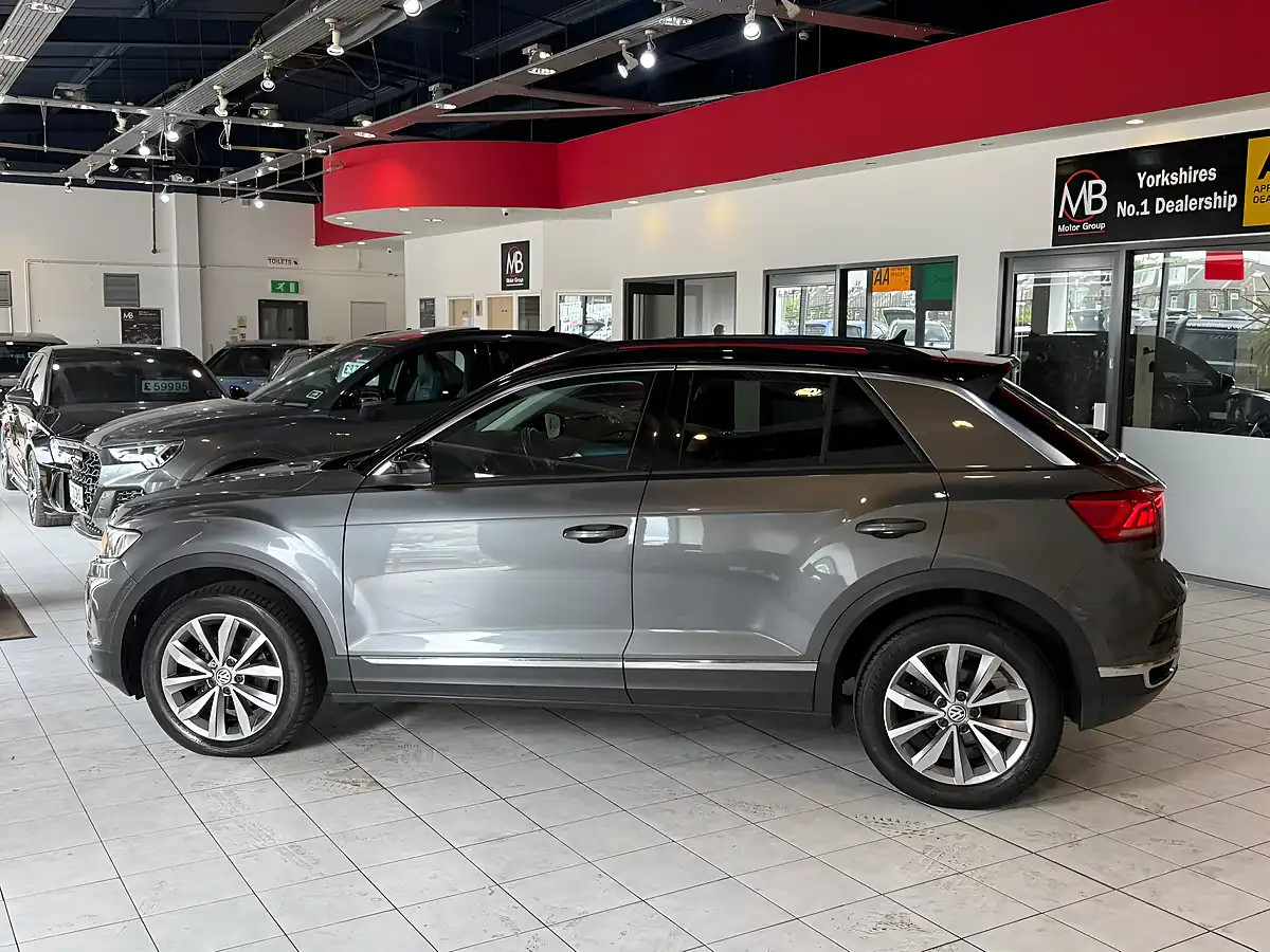 Used 2020 Volkswagen T-Roc Design Grey - Interior and Exterior details 6