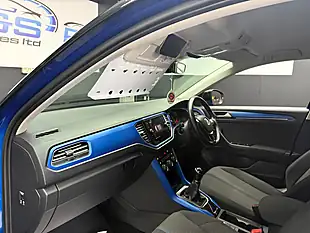 Used 2020 Volkswagen T-Roc Design Ravenna Blue - Interior and Exterior details 11