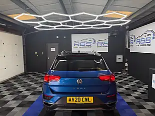 Used 2020 Volkswagen T-Roc Design Ravenna Blue - Interior and Exterior details 5