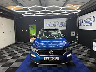 Used 2020 Volkswagen T-Roc Design Ravenna Blue - Interior and Exterior details 6