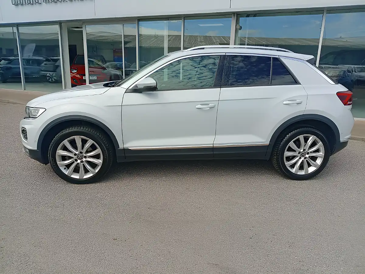 Used 2020 Volkswagen T-Roc Evo Silver - Interior and Exterior details 3