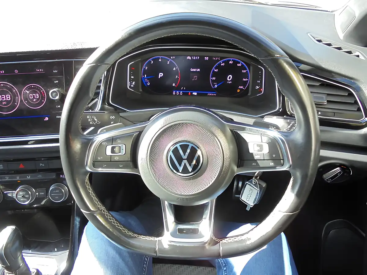 Used 2020 Volkswagen T-Roc R Black - Interior and Exterior details 11