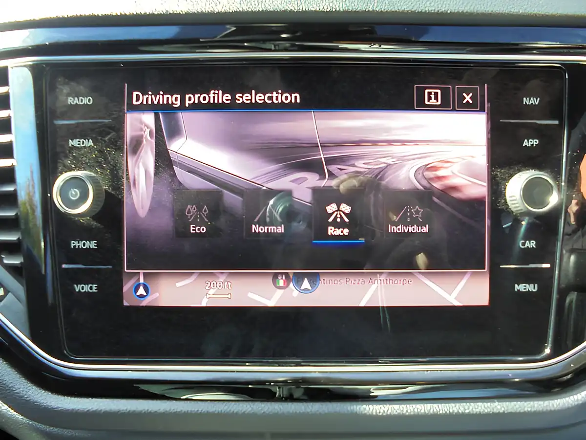 Used 2020 Volkswagen T-Roc R Black - Interior and Exterior details 13