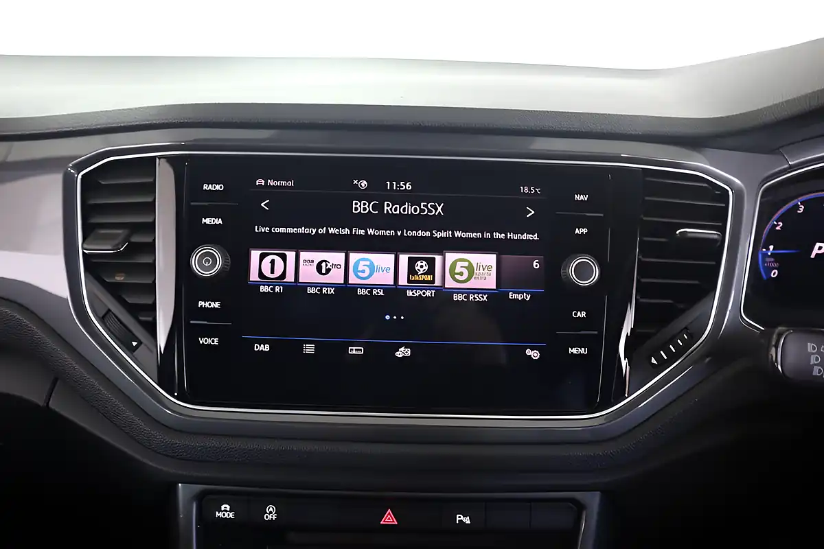 Used 2020 Volkswagen T-Roc R-Line Blue - Interior and Exterior details 16