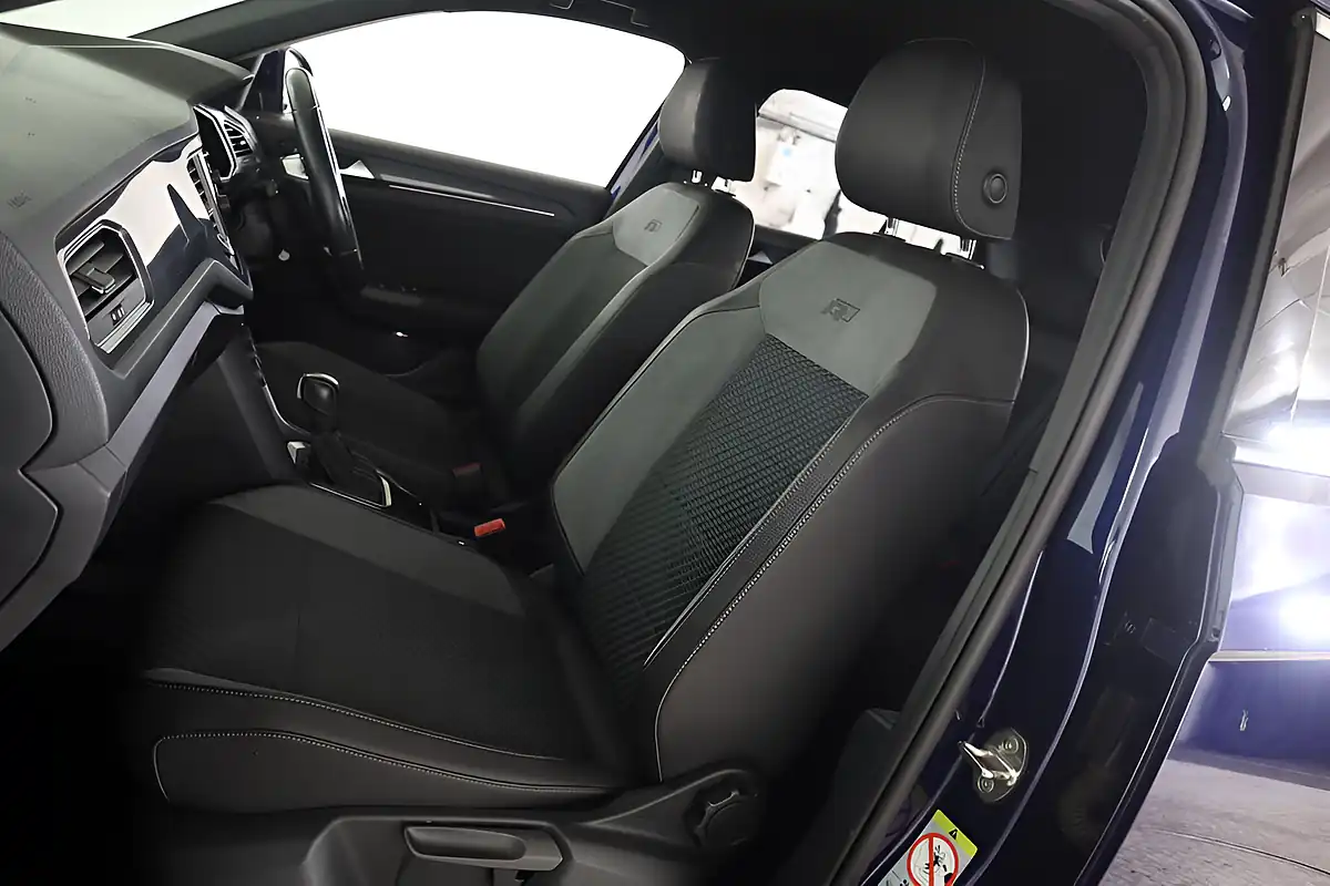 Used 2020 Volkswagen T-Roc R-Line Blue - Interior and Exterior details 18
