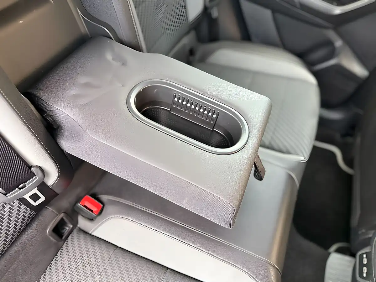 Used 2020 Volkswagen T-Roc R-Line Silver - Interior and Exterior details 15
