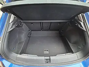 Used 2020 Volkswagen T-Roc Se Blue - Interior and Exterior details 16