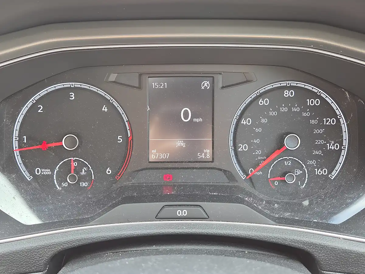 Used 2020 Volkswagen T-Roc Se Blue - Interior and Exterior details 9