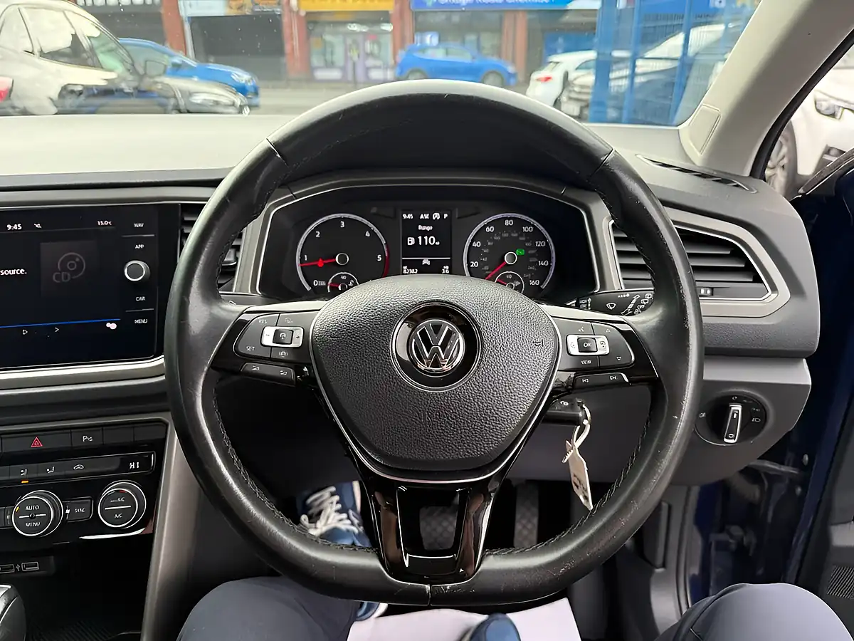 Used 2020 Volkswagen T-Roc Se Blue - Interior and Exterior details 14