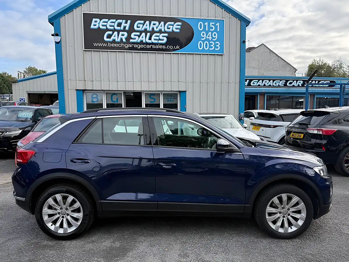 Used 2020 Volkswagen T-Roc Se Blue - Interior and Exterior details 2