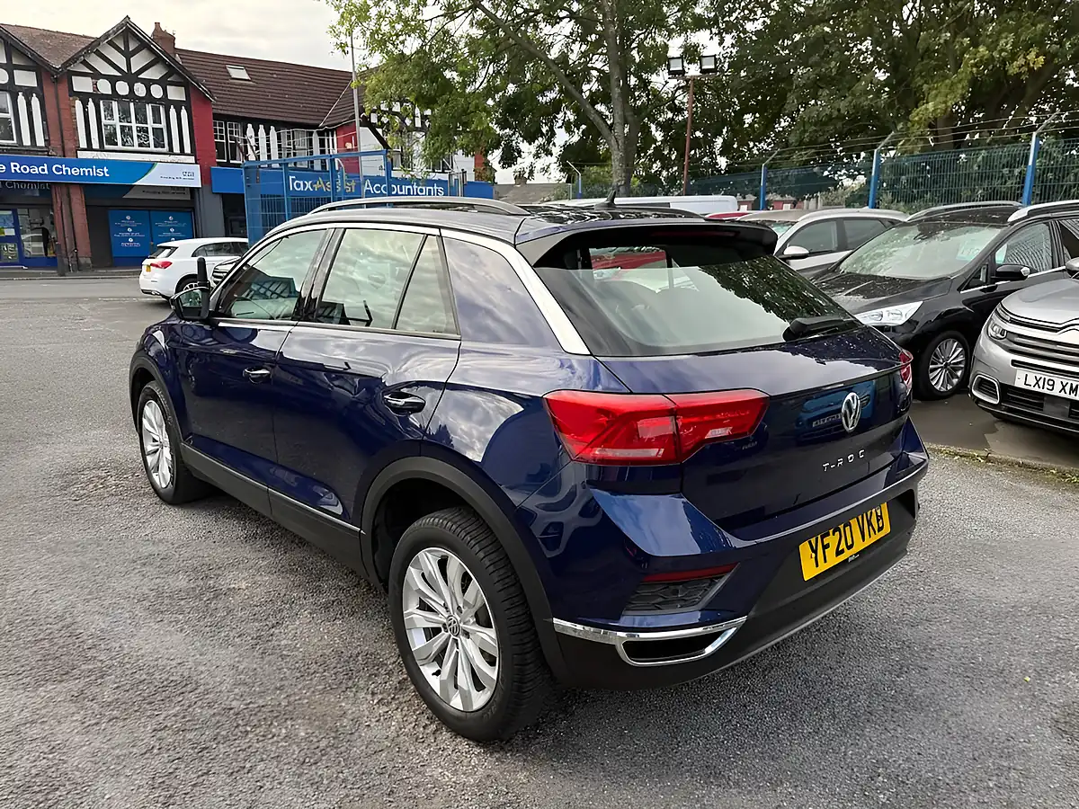 Used 2020 Volkswagen T-Roc Se Blue - Interior and Exterior details 5