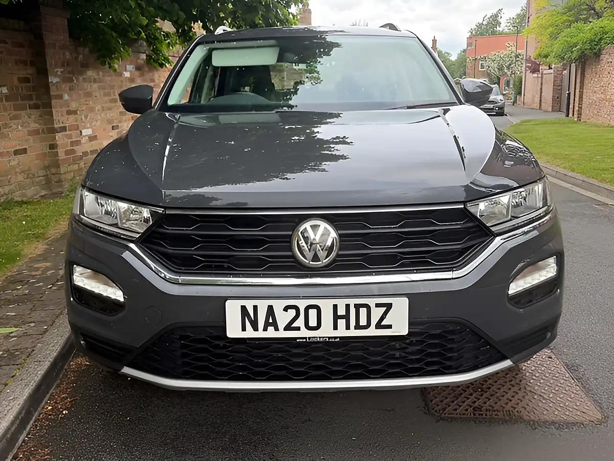 Used 2020 Volkswagen T-Roc Se Grey - Interior and Exterior details 12