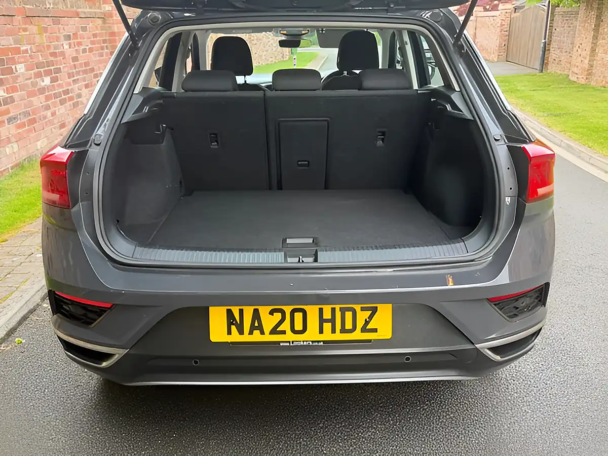Used 2020 Volkswagen T-Roc Se Grey - Interior and Exterior details 14