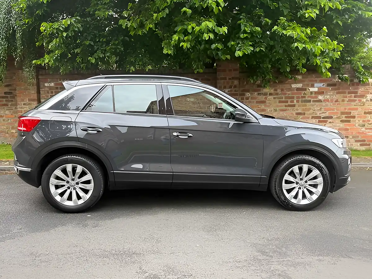 Used 2020 Volkswagen T-Roc Se Grey - Interior and Exterior details 7