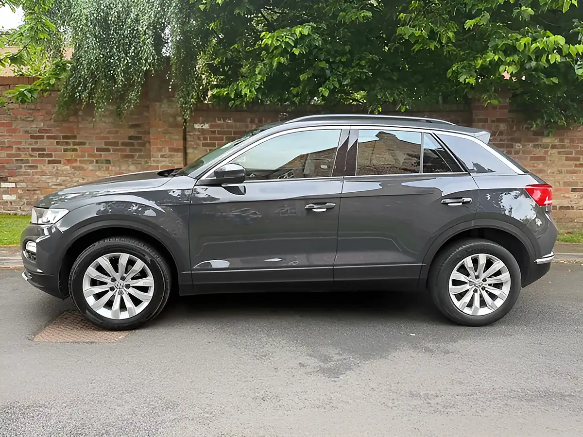 Used 2020 Volkswagen T-Roc Se Grey - Interior and Exterior details 8