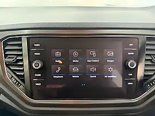 Used 2020 Volkswagen T-Roc Se White - Interior and Exterior details 19