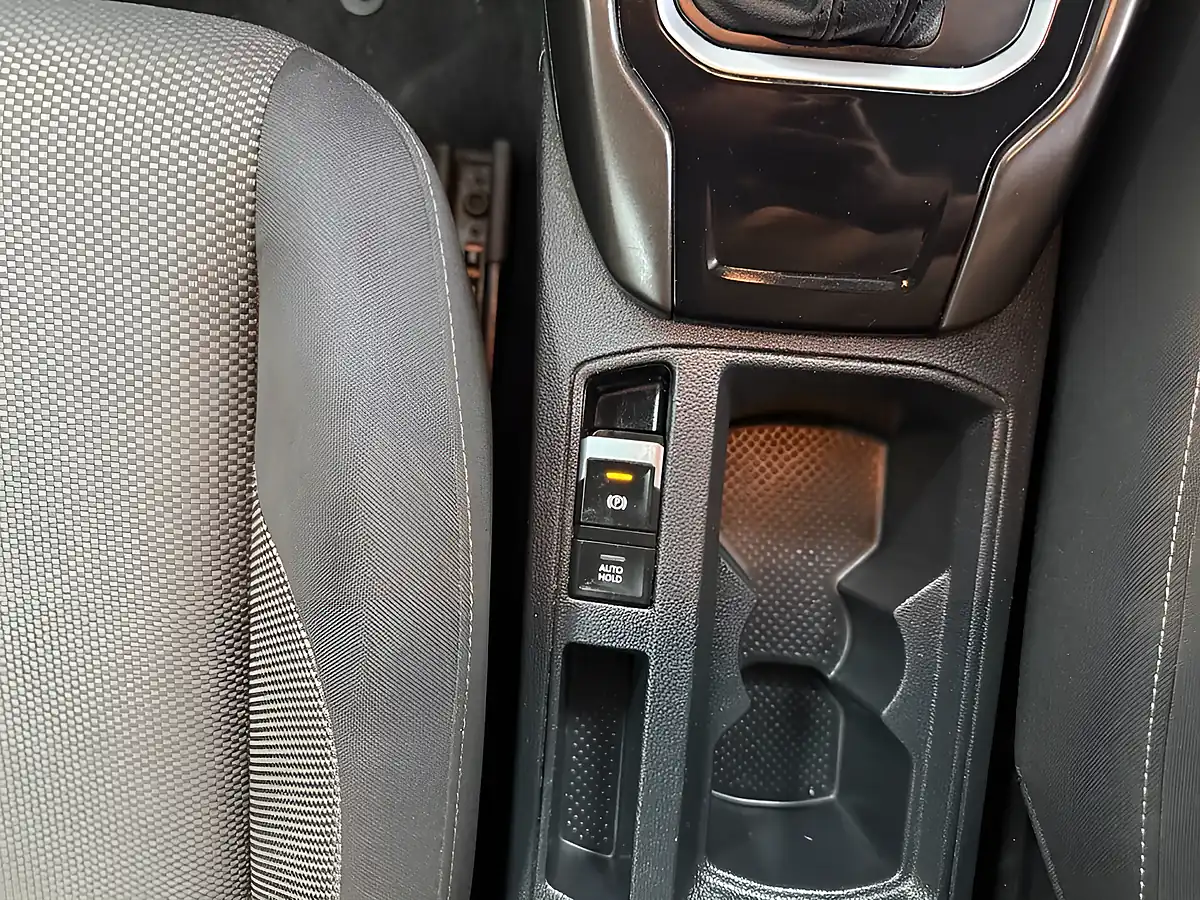 Used 2020 Volkswagen T-Roc Se White - Interior and Exterior details 20