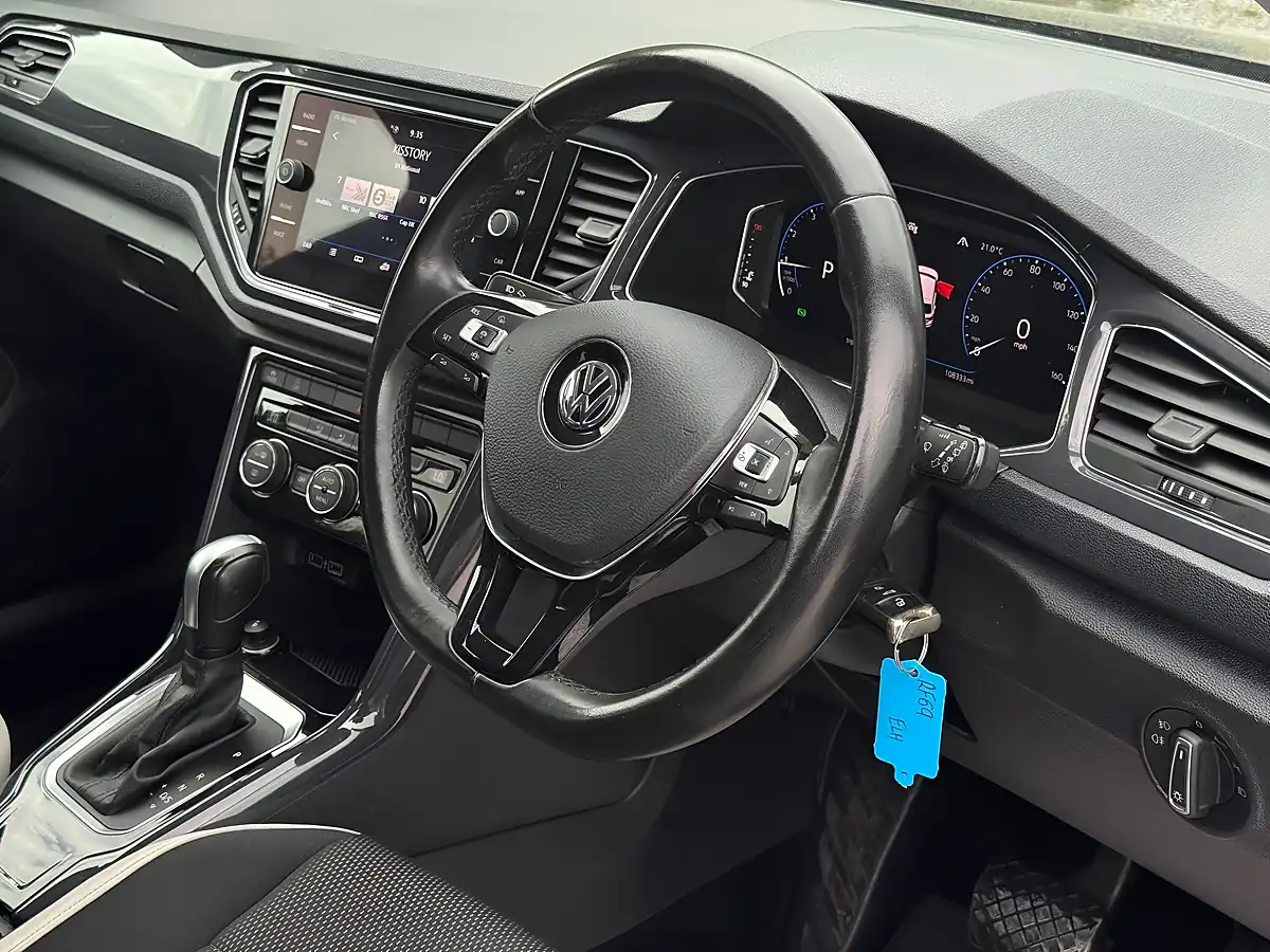 Used 2020 Volkswagen T-Roc Sel Black - Interior and Exterior details 10