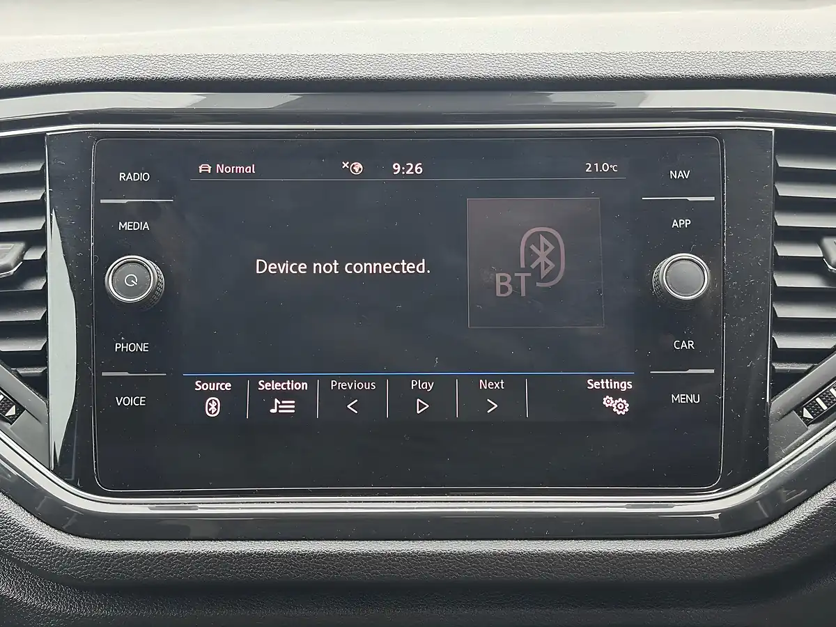 Used 2020 Volkswagen T-Roc Sel Black - Interior and Exterior details 14