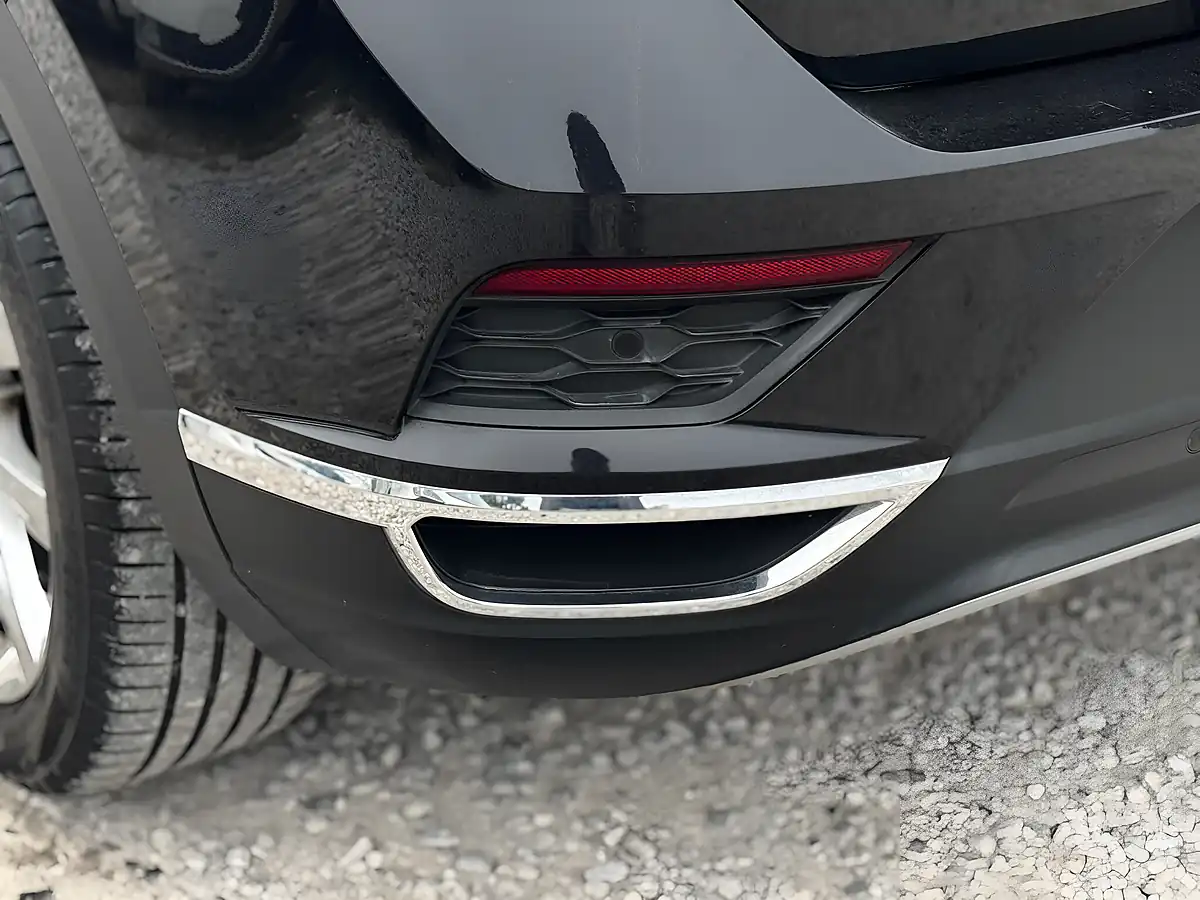 Used 2020 Volkswagen T-Roc Sel Black - Interior and Exterior details 19
