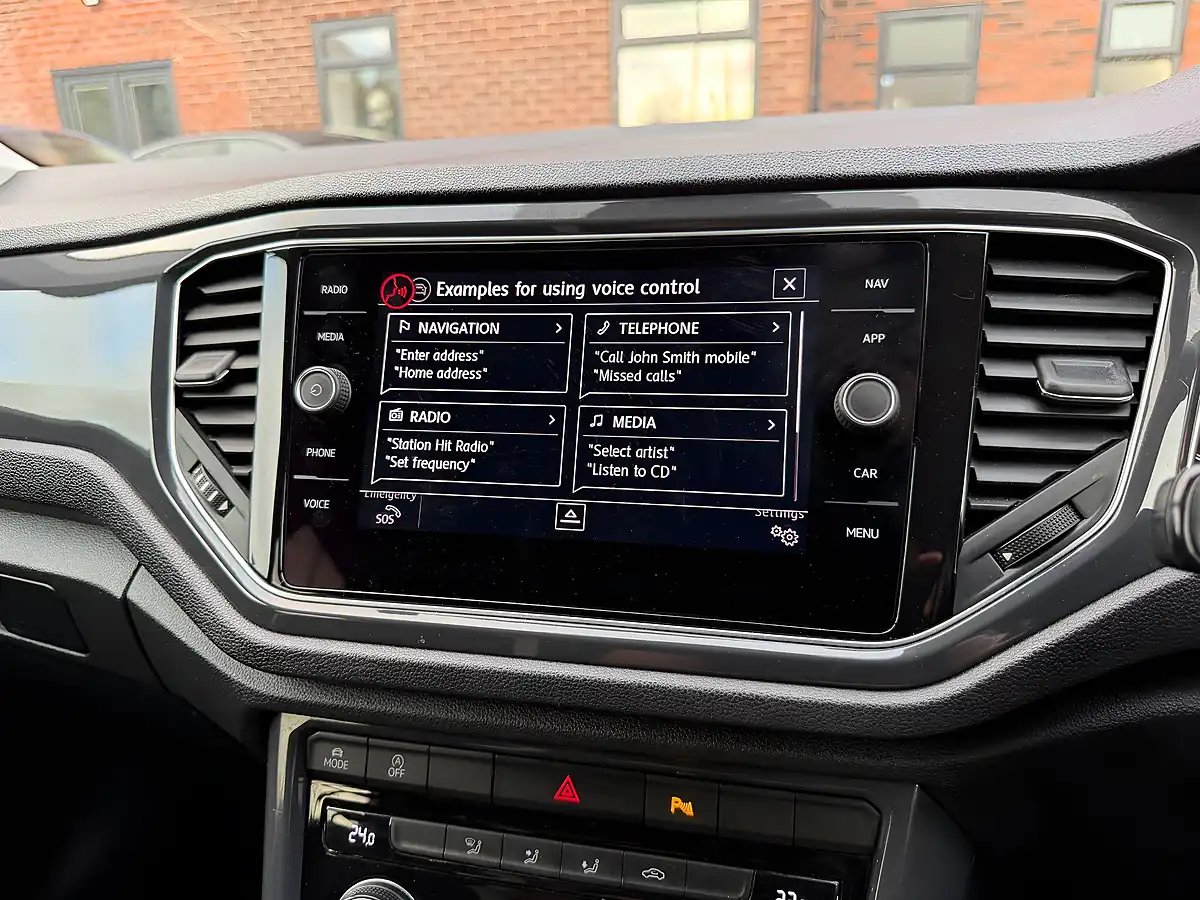 Used 2020 Volkswagen T-Roc Sel Black - Interior and Exterior details 18