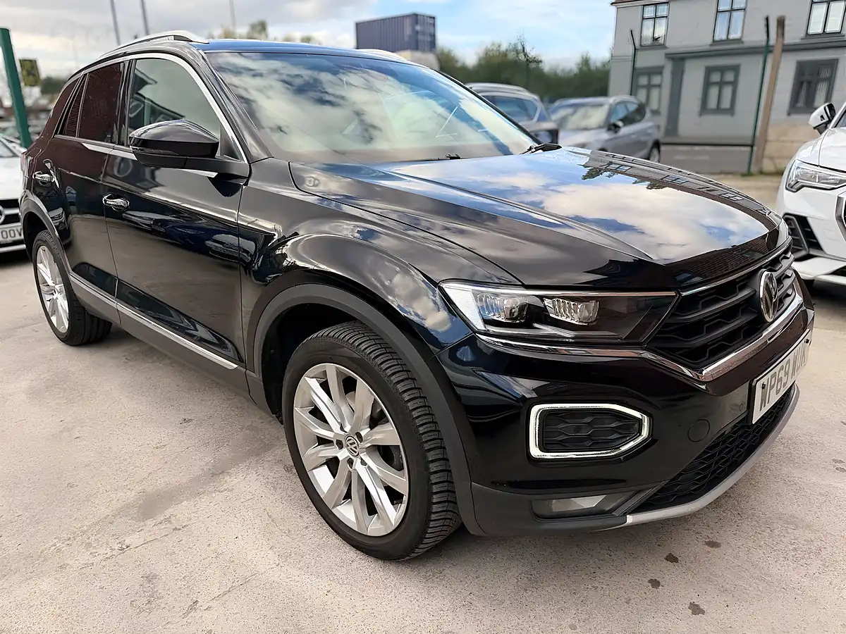 Used 2020 Volkswagen T-Roc Sel Black - Interior and Exterior details 4