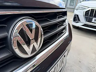Used 2020 Volkswagen T-Roc Sel Black - Interior and Exterior details 9