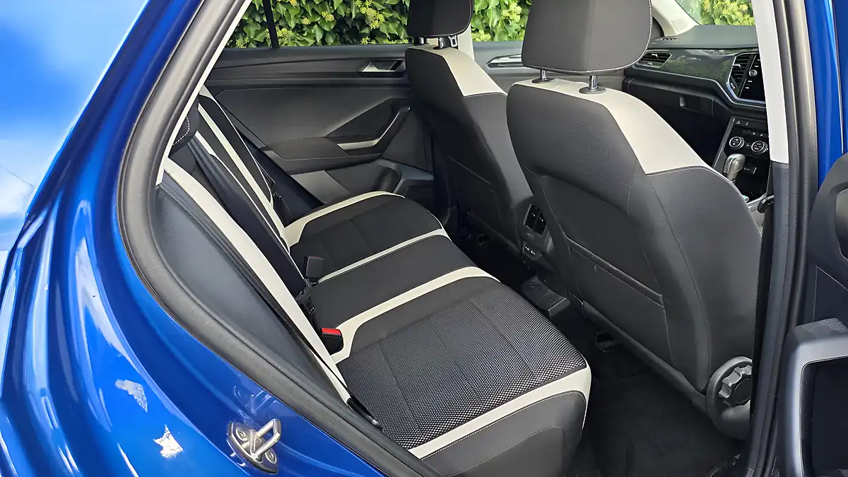 Used 2020 Volkswagen T-Roc Sel Ravenna Blue Metallic - Interior and Exterior details 14