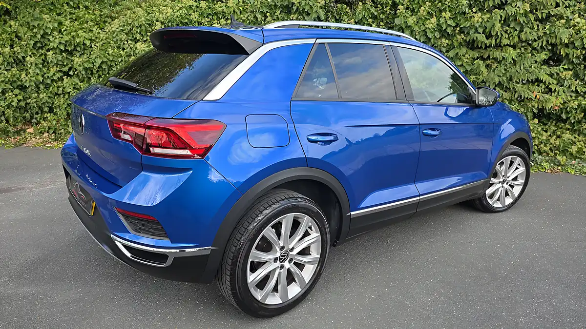 Used 2020 Volkswagen T-Roc Sel Ravenna Blue Metallic - Interior and Exterior details 5
