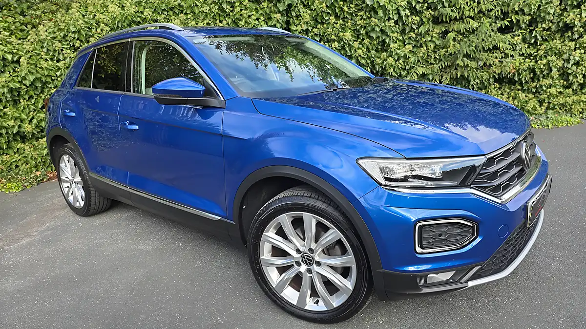 Used 2020 Volkswagen T-Roc Sel Ravenna Blue Metallic - Interior and Exterior details 7